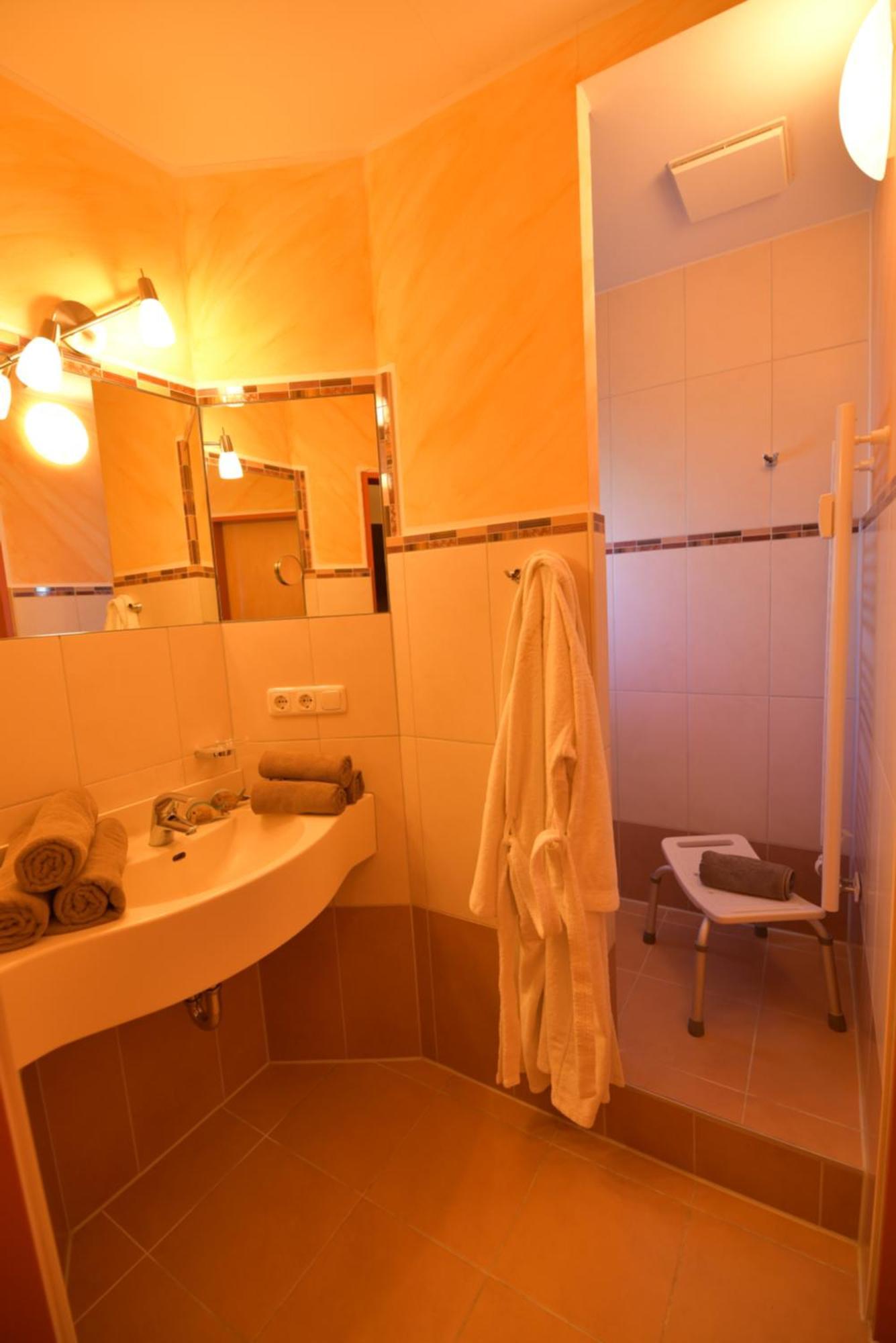 Erlkoenig Gaesteappartements Bad Füssing Δωμάτιο φωτογραφία